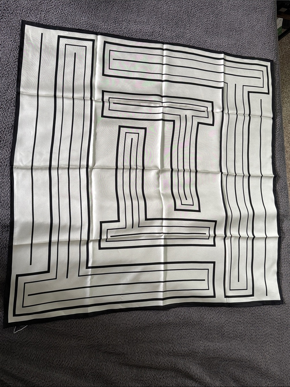 NEW Lafayette 148 New York Geometric 100% Silk Scarf - Black & Ivory - Picture 5 of 6
